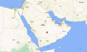 Mapa Półwyspu Arabskiego z zaznaczonym punktem w Arabii Saudyjskiej. Widoczne Egipt, Morze Czerwone, Zatoka Perska.