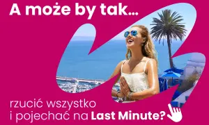 Kobieta w okularach przeciwsłonecznych z rękami złożonymi do modlitwy, na tle morza i portu. "A może by tak rzucić wszystko i pojechać na Last Minute?" - idealna okazja na super last minute Egipt.