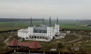 Kiedy otwarcie hotelu Cztery Wieże w Katarzyninie? Aktualne informacje