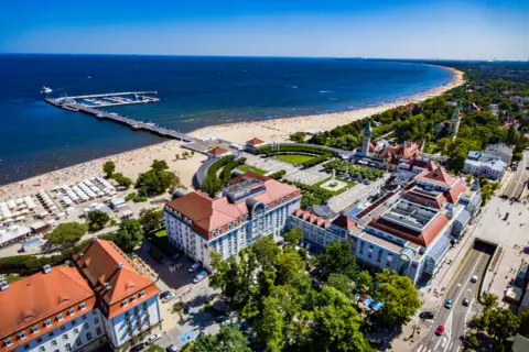 Gdzie jest hotel marmur? Odkryj tajemnicę fikcyjnego miejsca w Sopocie