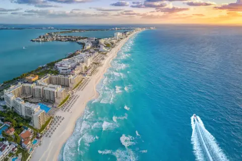 Cancun kiedy jechać: uniknij deszczu i ciesz się słońcem