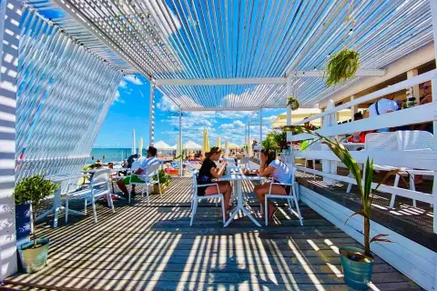 Gdynia Orłowo gdzie zjeść: Najlepsze restauracje z widokiem na morze