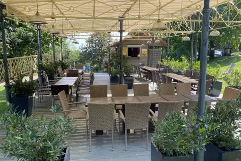 Gdzie zjeść w Sobótce? Odkryj najlepsze restauracje i lokale