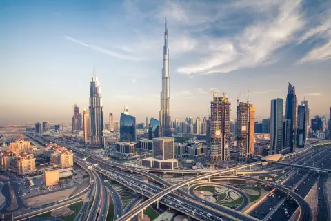 Dubaj kiedy jechać? Najlepszy czas na wizytę i uniknięcie upałów