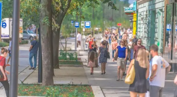 Ile ludzi mieszka w Szczecinie? Zaskakujące fakty o populacji miasta