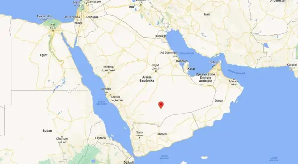 Mapa Półwyspu Arabskiego z zaznaczonym punktem w Arabii Saudyjskiej. Widoczne Egipt, Morze Czerwone, Zatoka Perska.