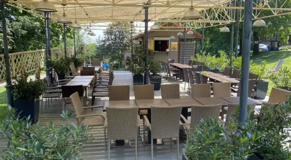 Gdzie zjeść w Sobótce? Odkryj najlepsze restauracje i lokale