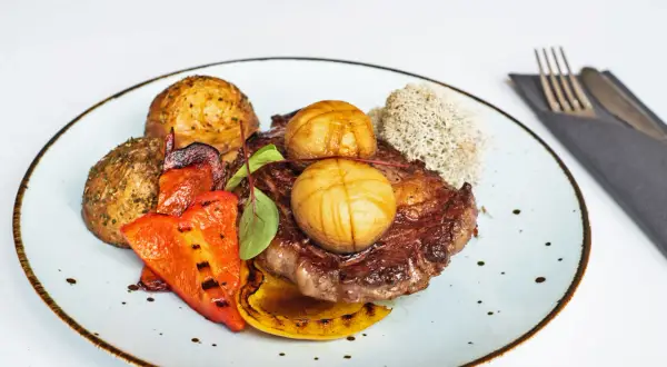 Gdzie zjeść w Nałęczowie? Odkryj najlepsze restauracje i smaki