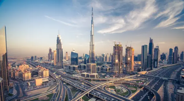 Dubaj kiedy jechać? Najlepszy czas na wizytę i uniknięcie upałów