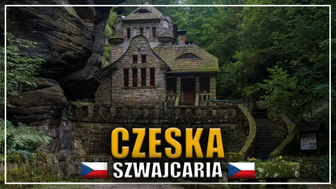 Kamienny zamek w lesie, przypominający baśniową chatkę, otoczony skałami i zielenią. To urokliwa Szwajcaria Czeska.