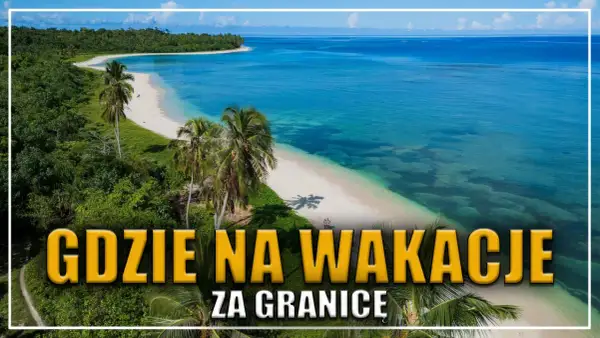 Rajska plaża z palmami i turkusową wodą. Idealne miejsce, gdzie na wakacje w lipcu, by odpocząć od zgiełku.